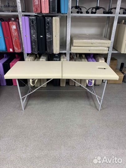 Массажная кушетка