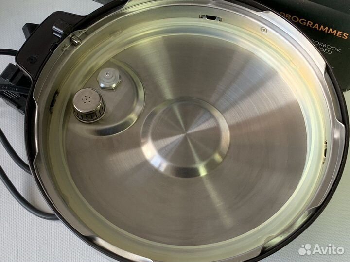 Мультиварка Redmond RMC-PM388