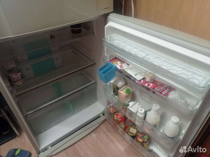 Холодильник Toshiba