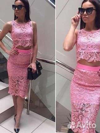 Костюм с юбкой