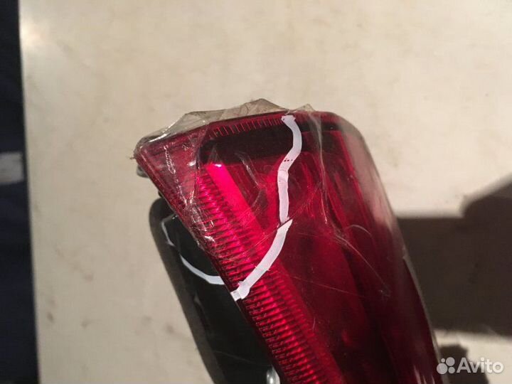 Фонарь задний правый Toyota Land Cruiser J200 2012