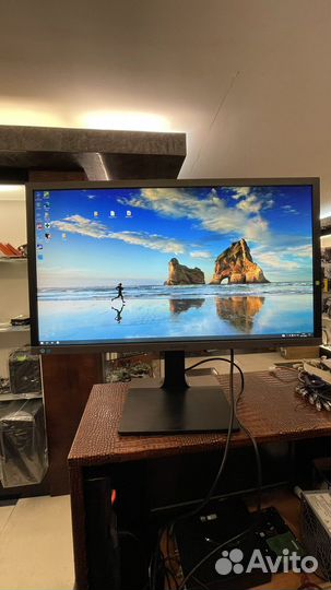 Монитор Samsung 28, 4K