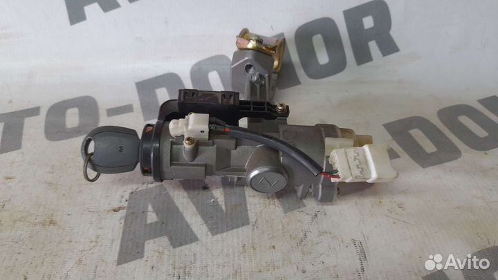 Замок зажигания Киа Церато 1