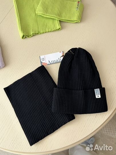 Комплект шапка и снуд