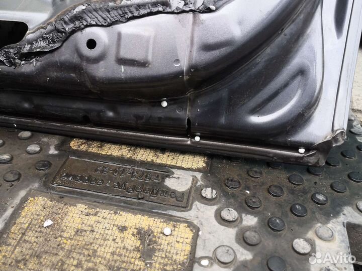 Дверь левая задняя Corola 2013г