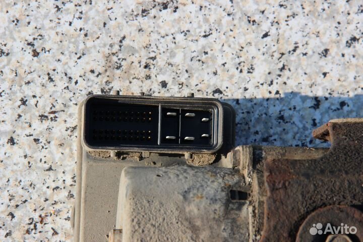 Блок клапанов ABS Escalade GMT800