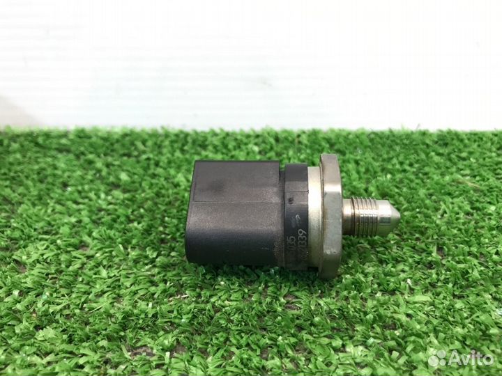 Датчик давления топлива Audi A4 B8 CDH