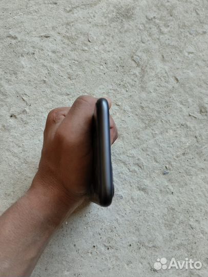 Телефон iPhone 11 128 gb