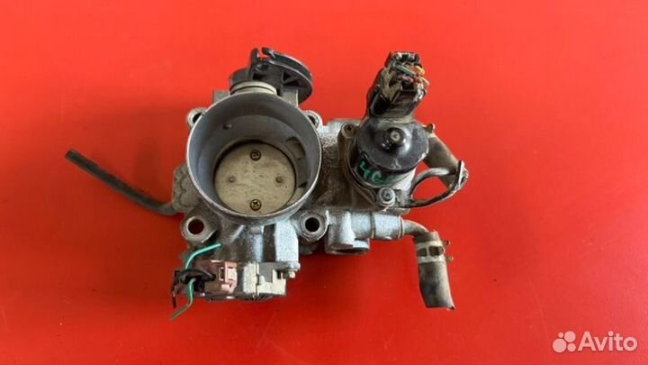 Дроссельная заслонка Mitsubishi Lancer Cedia CS2A