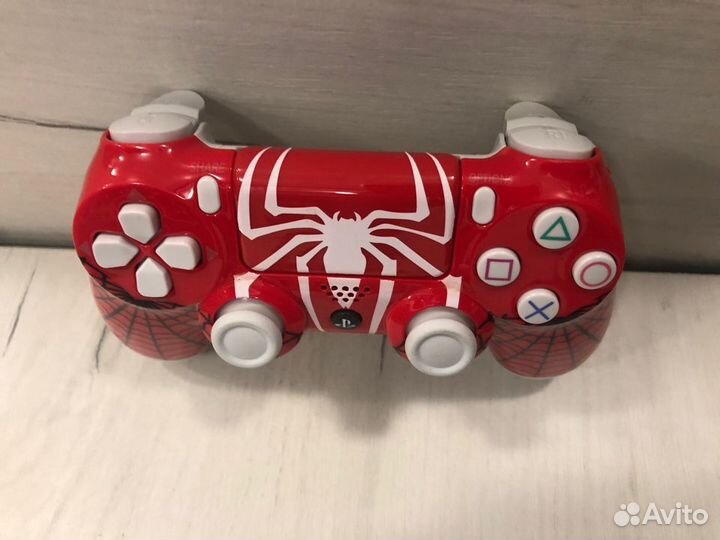 Новый Dualshock 4 Человек-Паук