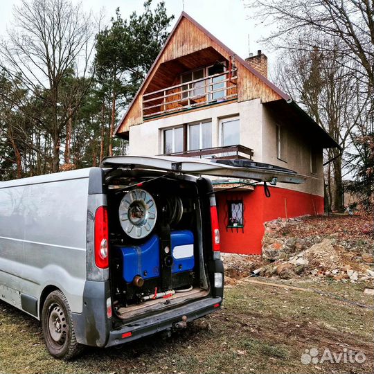 Чистка канализации. Опытный сантехник