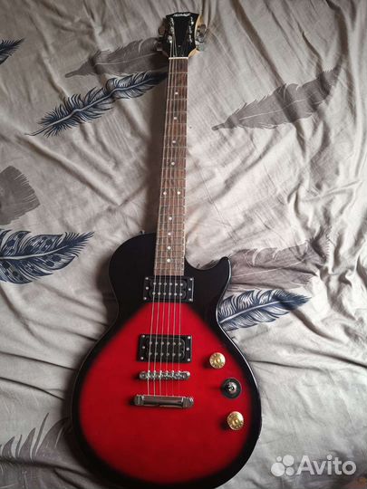 Электрогитара