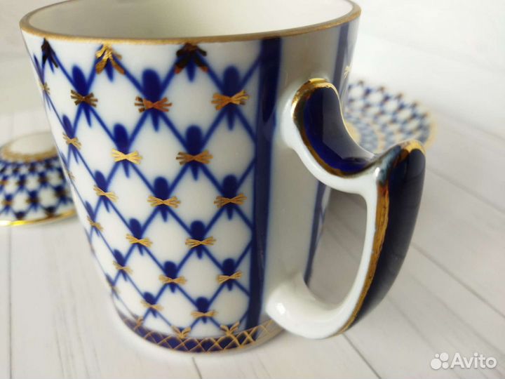 Чайный набор. Бокал с блюдцем и крышкой