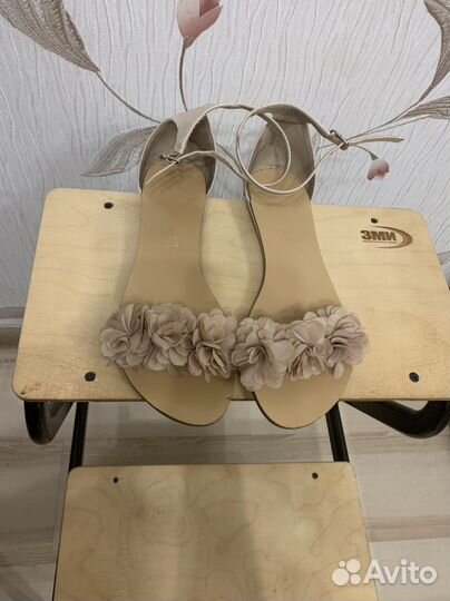 Босоножки женские 38 размер