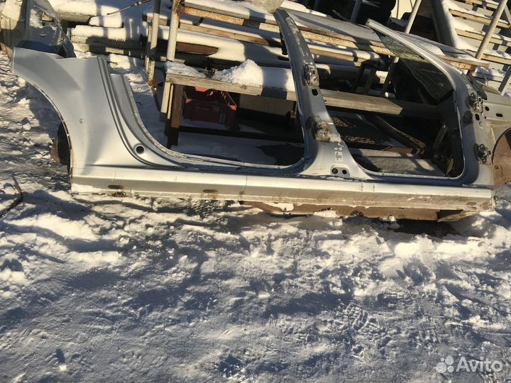 Порог со стойкой правый Лада Ларгус (2012–н.в.)