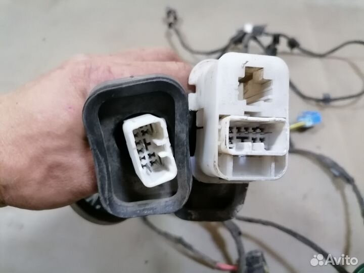 Коса двери задней Chrysler Concorde 2 1997-2004