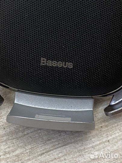 Беспроводная зарядка для телефона в автомобиль