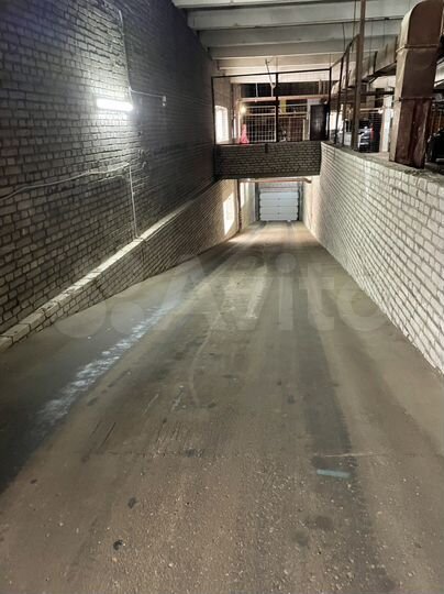 Машиноместо, 13 м²