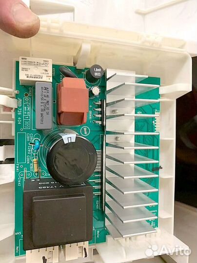 Ремонт стиральных машин Холодильников и Посудомоек