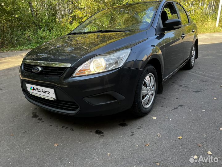 Ford Focus 1.4 МТ, 2009, 253 000 км