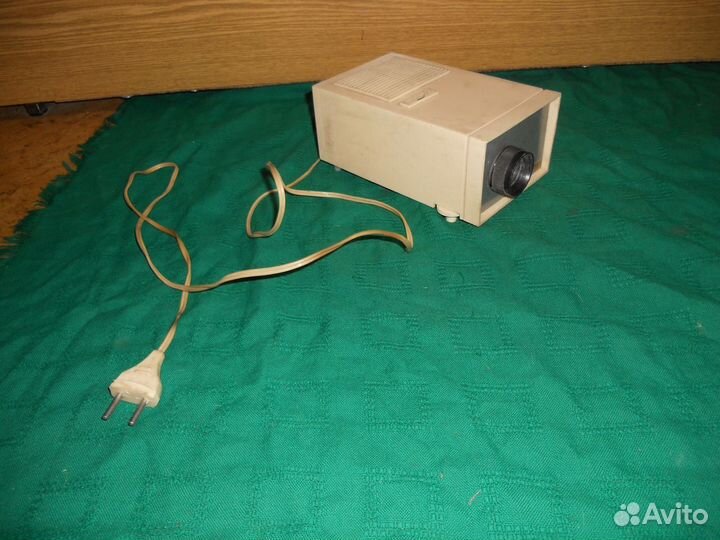 Диапроектор СССР наподобие фд-2 без авито-доставки