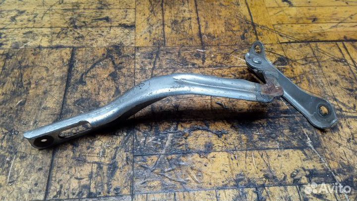 Петля капота левая Honda Civic 4D 1.3 2008