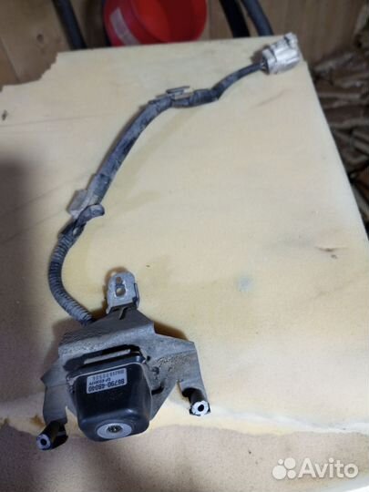 Камера переднего вида