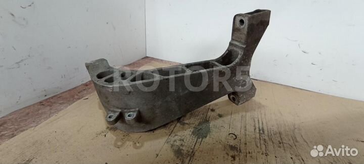 Кронштейн крепления бачка adblue Volvo FH 4 2015