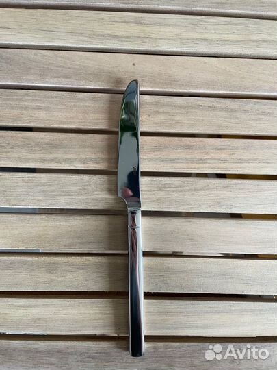 Нож столовый Vega