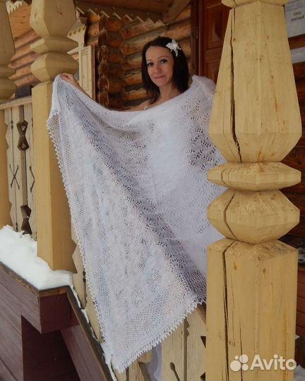 Платок пуховый (паутинка) 140х140