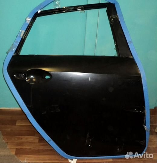 Дверь задняя правая Мазда 3 Хэтчбек 2003 - 2008