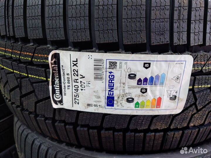 Continental ContiWinterContact TS 860S 275/40 R22 и 315/35 R22 111V