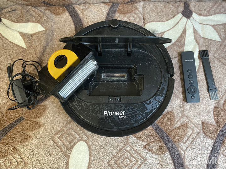 Робот-пылесос pioneer