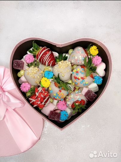 Клубника в шоколаде и маршмеллоу