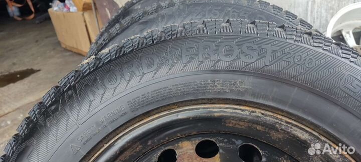 Gislaved Nord Frost 200 SUV 215/65 R16 102