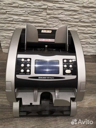 Счетчик банкнот Magner 150 Digital