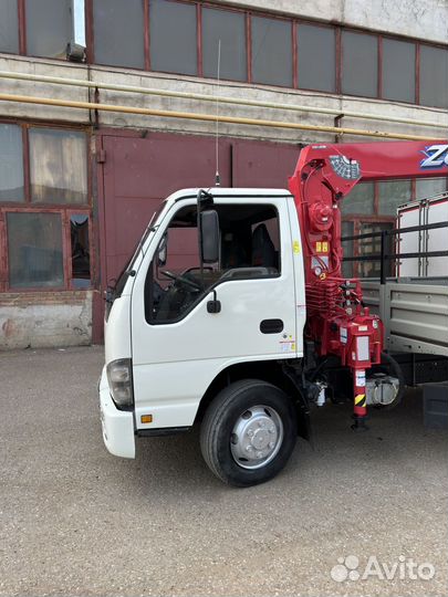 Isuzu NQR75 с КМУ, 2008