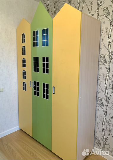 Мебель в детскую шкаф домик