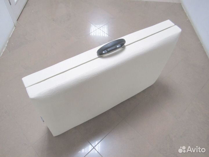 Кушетка для шугаринга