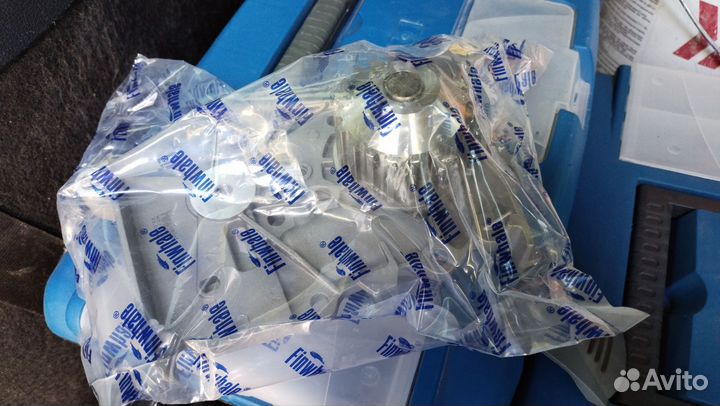 Насос водяной Renault помпа k4m 16 клапанов