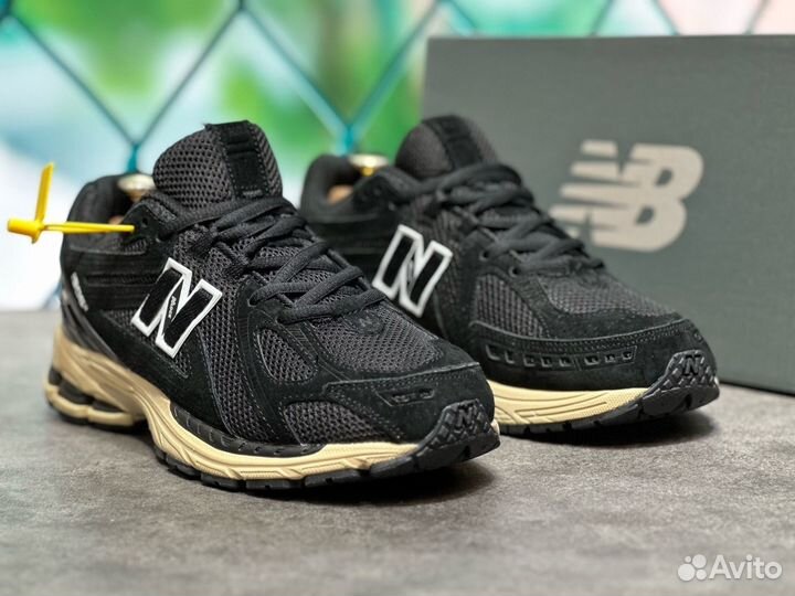 Универсальные New Balance 1906R Black кроссовки