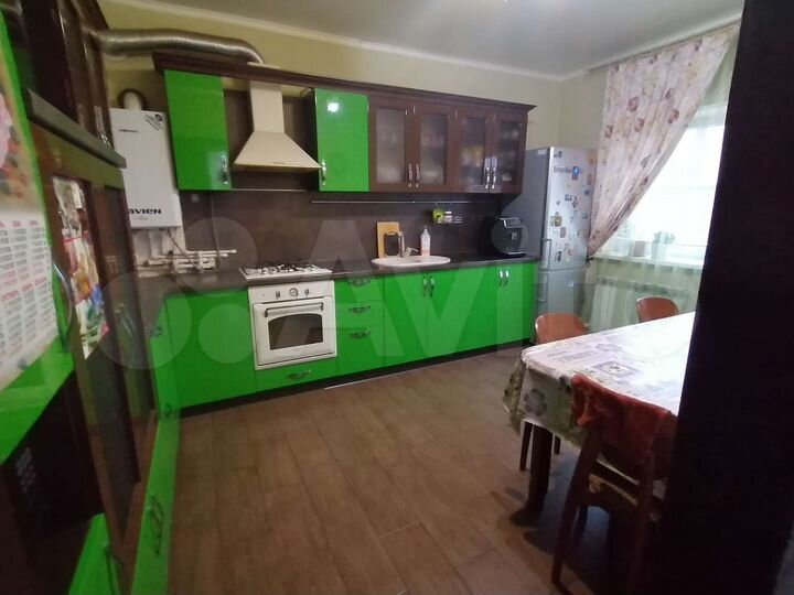 Дом 100 м² на участке 2 сот.