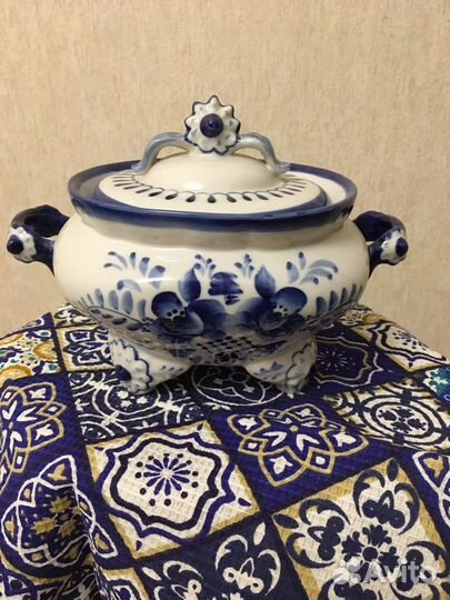 Гжель чайник и сахарница