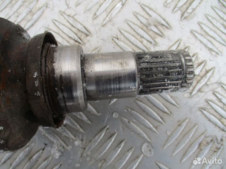 Полуось передняя левая Toyota Yaris 2004г 1SZ 1.0