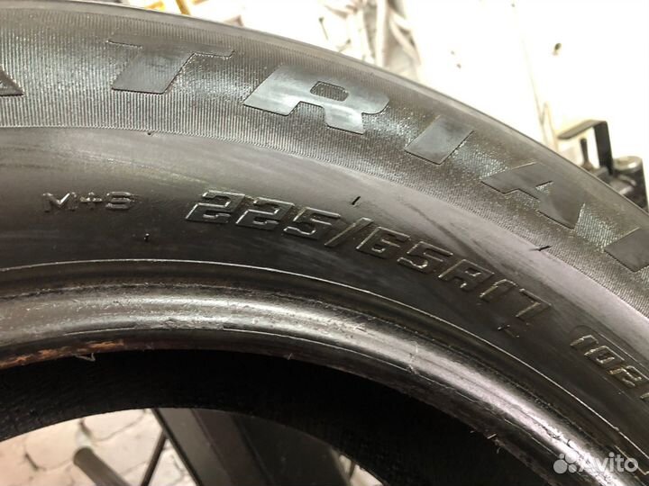 Triangle TR928 225/65 R17 102H