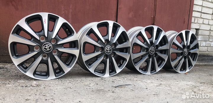 Оригинал Toyota R15 бп по РФ из Японии