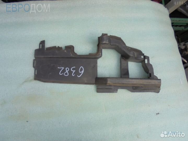 Воздуховод передний правый BMW E65 s1024331