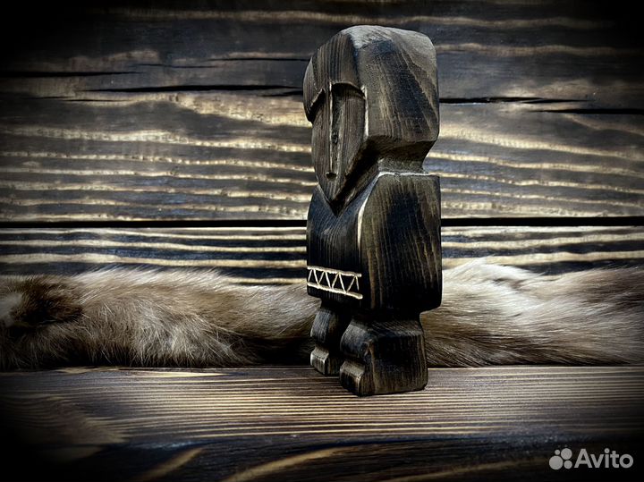 Деревянная статуэтка дух