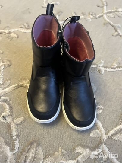 Ботинки демисезонные новые 30