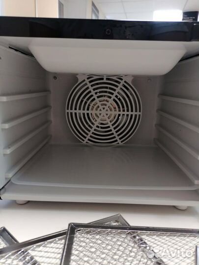 Сушилка для овощей и фруктов Kitfort KT-1946